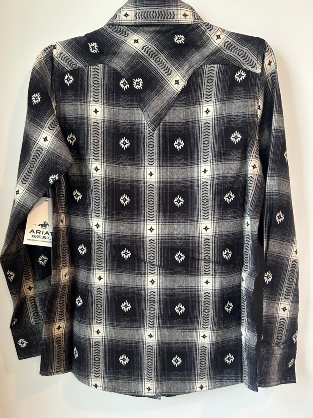 Ariat Aztec Black and Cream Plaid Thunderstorm Flannel Fitted Pearl Snap Shirt - Picture 4 of 10